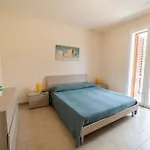Golfo Di דירה לקונה